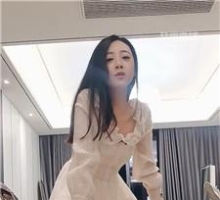 【暮歌】丝袜美腿跳踩小骚 bf5855