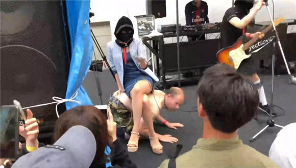 225724w7urblerupx1e17c.jpg 225724w7urblerupx1e17c.jpg