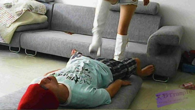 110205yp65wdtt8wdtpls9.jpg