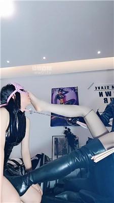 223236gq79ihe8ermc3mq3.jpg